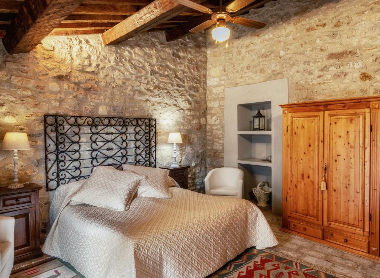 Castello Valenzino Aparthotel Pierantonio Exterior photo